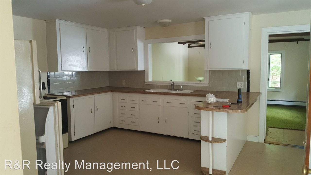 74 William Ward St - Photo 3 of 13