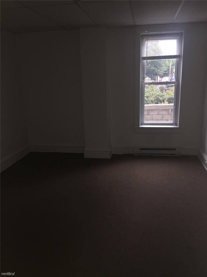 239 Cedar St - Photo 3 of 8