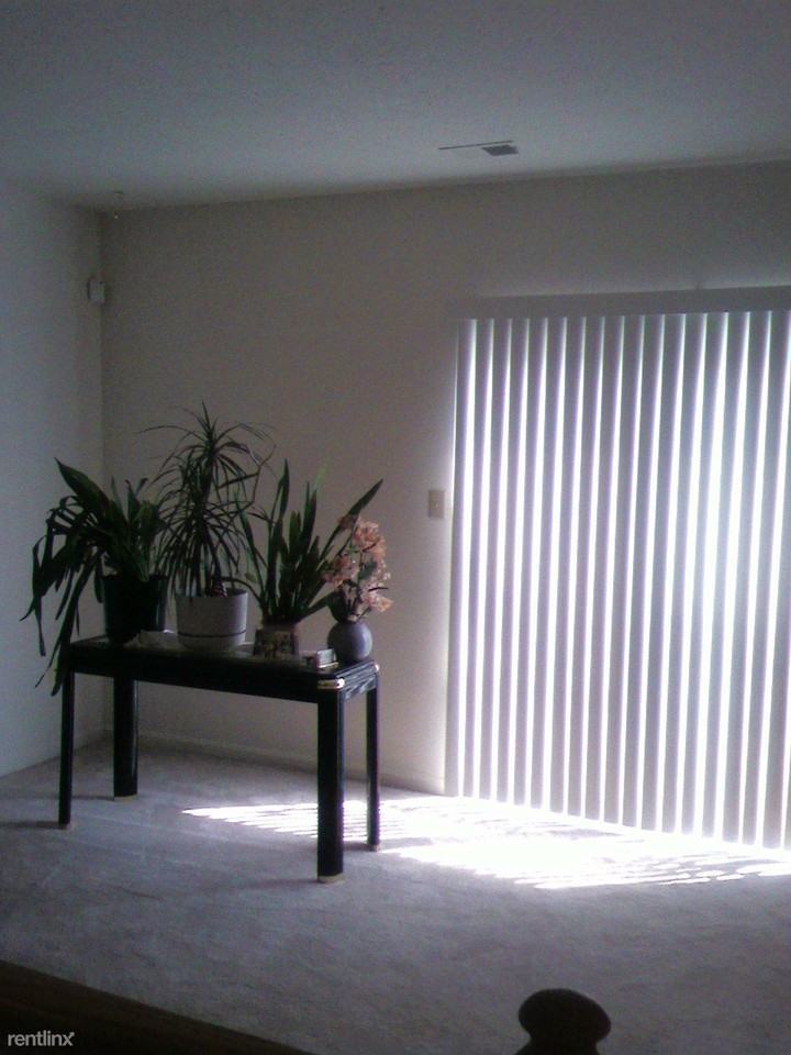 2921 Christina Lynn Ct - Photo 3 of 10