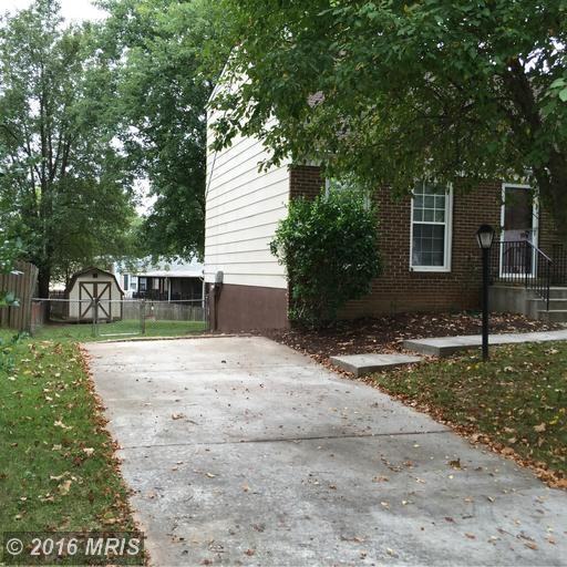 13774 Meadowbrook Rd - Photo 3 of 15