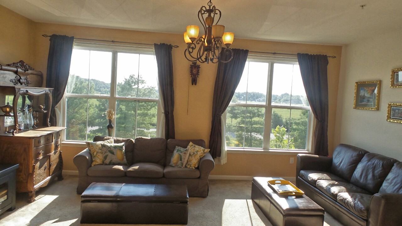 219 Keenan Way - Photo 2 of 19