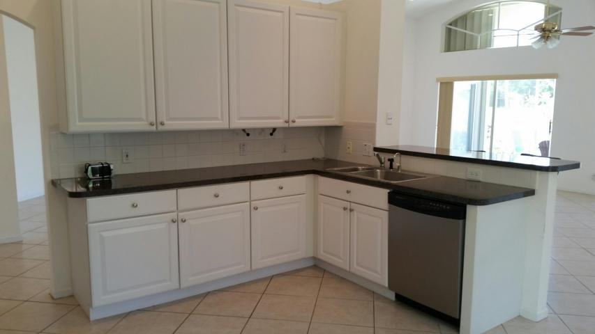 7007 Ashton St - Photo 2 of 8