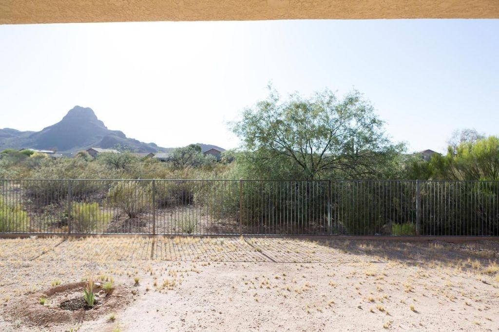 7913 N Coltrane Ln - Photo 2 of 21