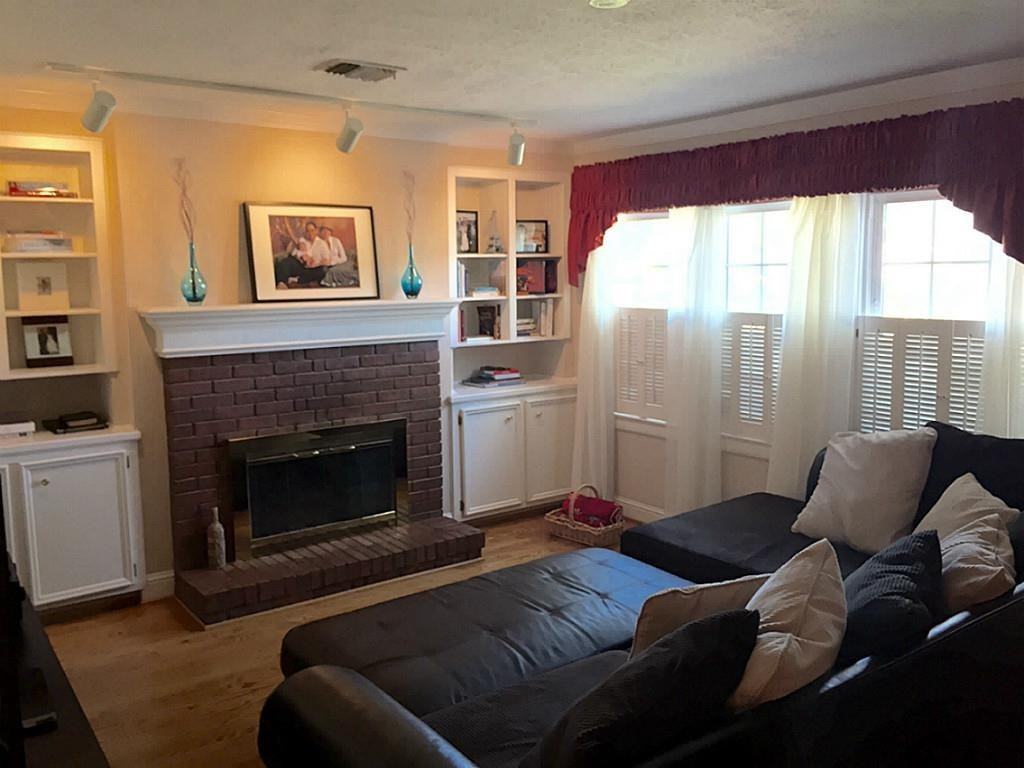 4505 Merrie Ln - Photo 2 of 15