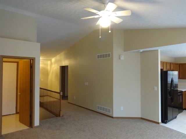 8236 Turret Dr - Photo 3 of 14