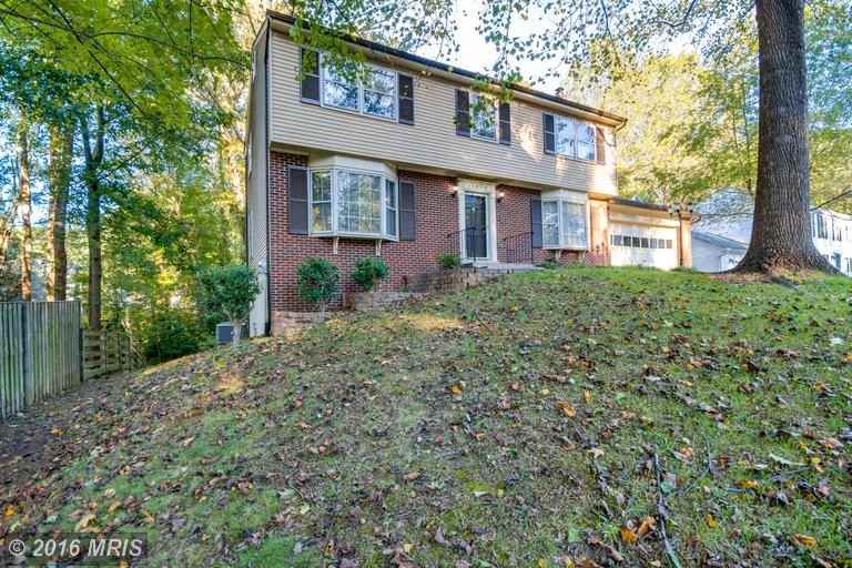 15996 Garden Gate Ct - Photo 3 of 30