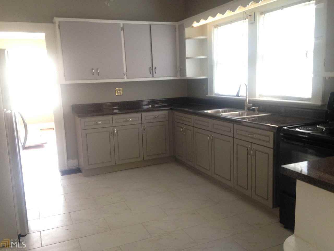 1865 Beecher St SW - Photo 2 of 3