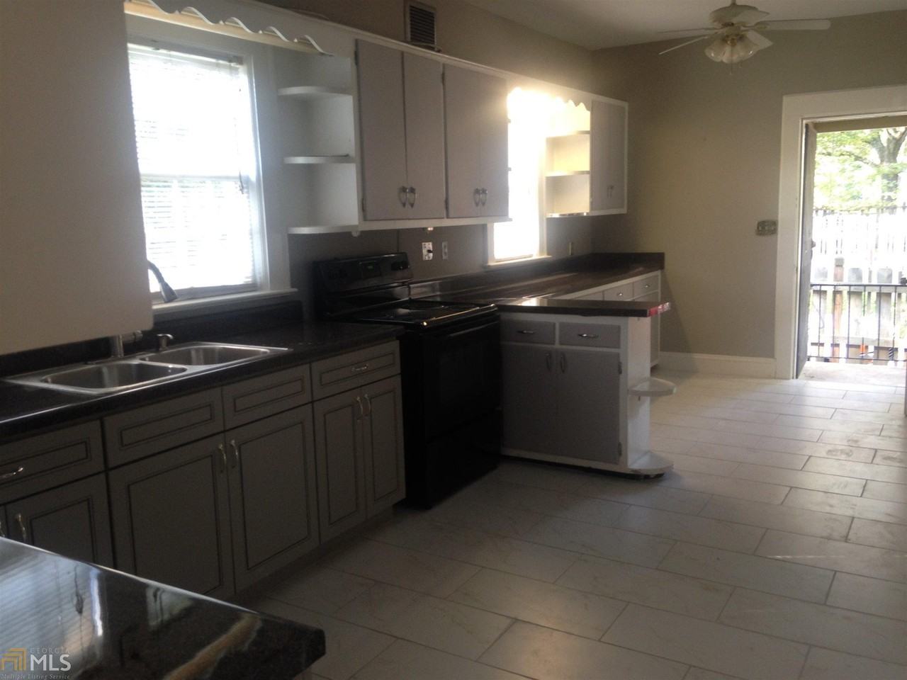 1865 Beecher St SW - Photo 3 of 3