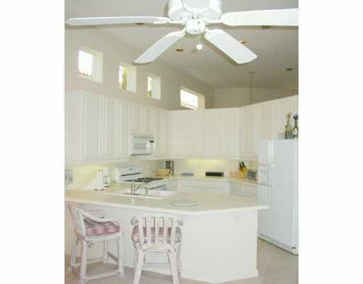 126 Sunset Bay Dr - Photo 3 of 7
