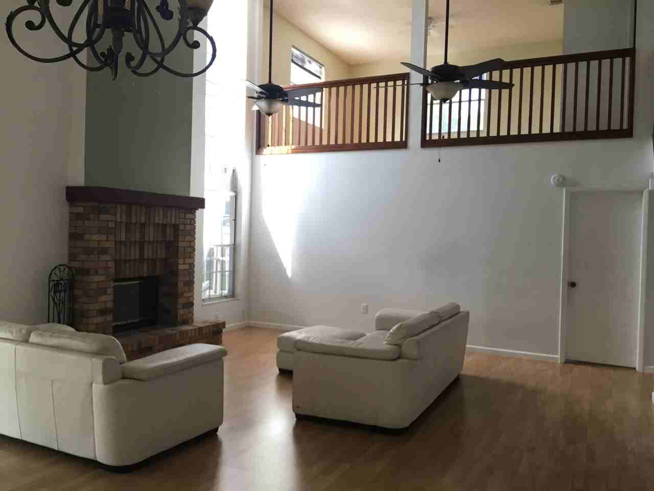 11610 Fox Creek Dr - Photo 2 of 14