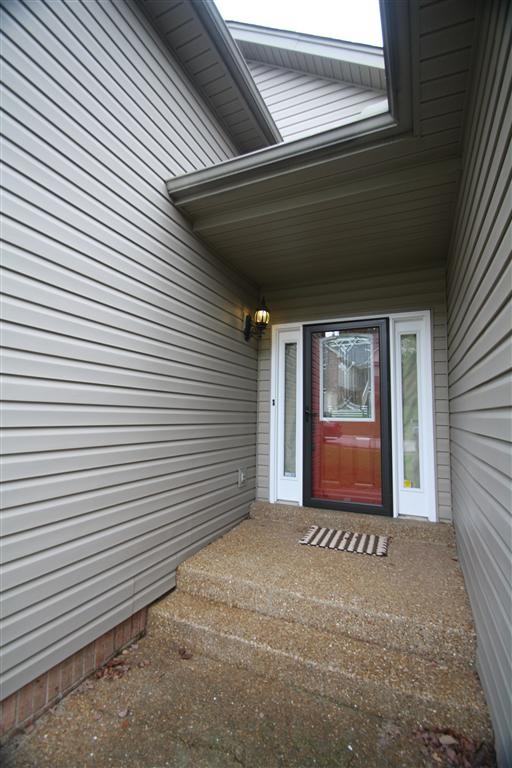 1816 Bryce Cir - Photo 2 of 20