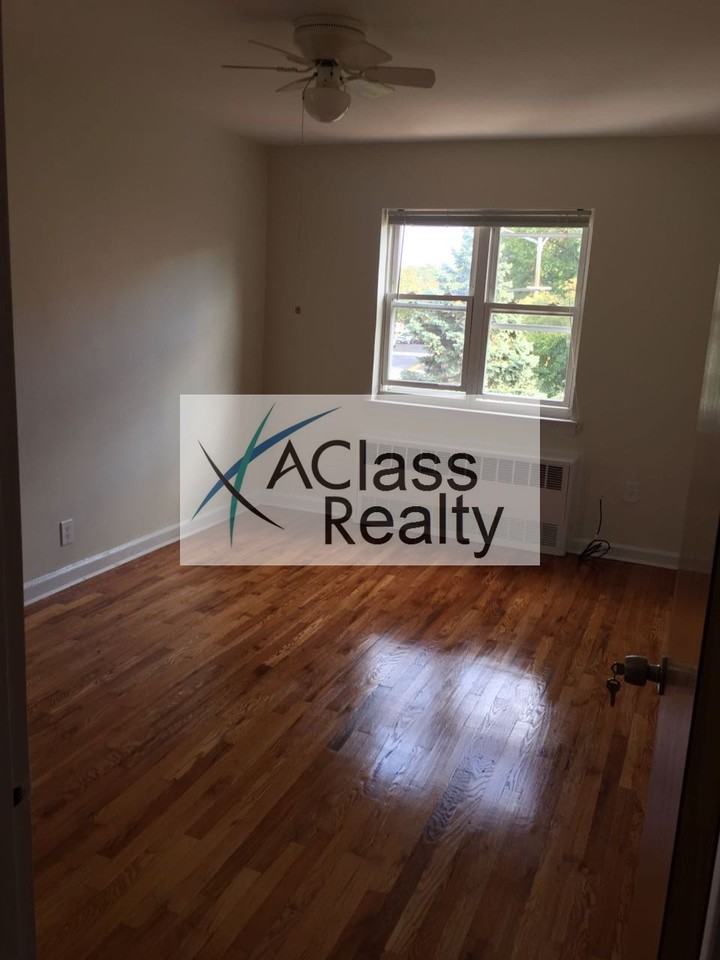 30-09 50th Street #3 - Photo 3 of 12