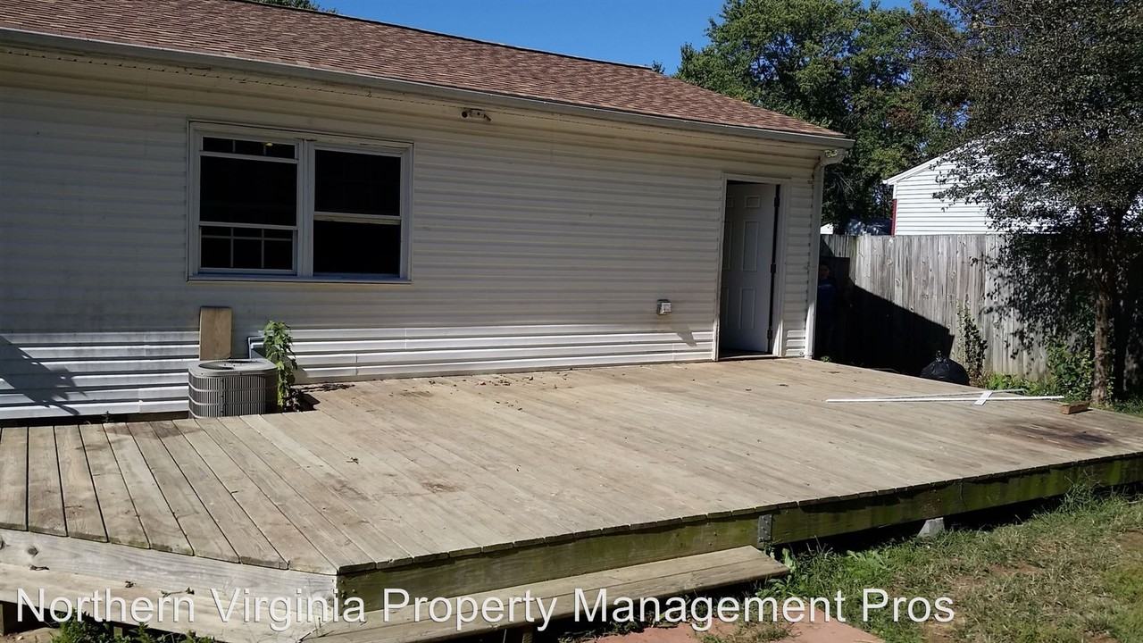 15009 Concord Dr - Photo 3 of 12