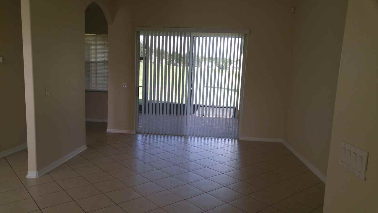 2733 Valiant Dr - Photo 2 of 12