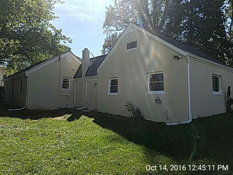 1310 Kent Ave - Photo 2 of 29