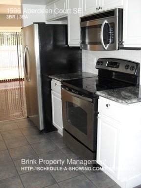 1596 Aberdeen Ct SE - Photo 2 of 18