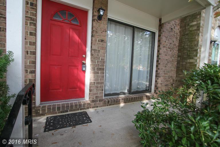 202 Sanderson Dr - Photo 2 of 30