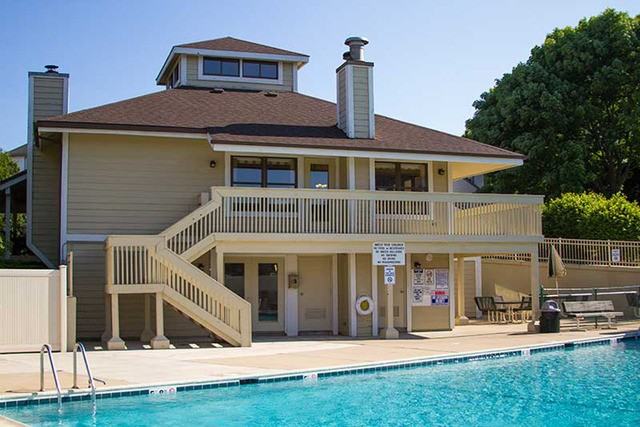 6077 Golfview Dr #6077 - Photo 3 of 23