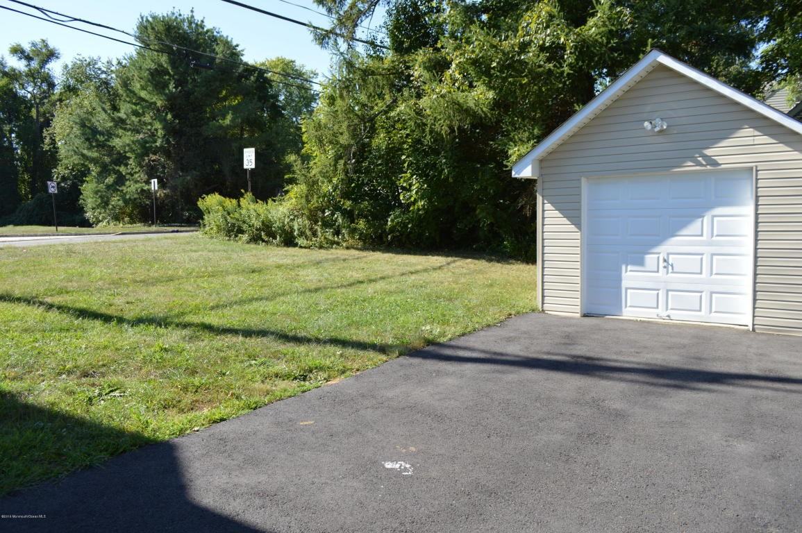 419 Main St - Photo 2 of 9