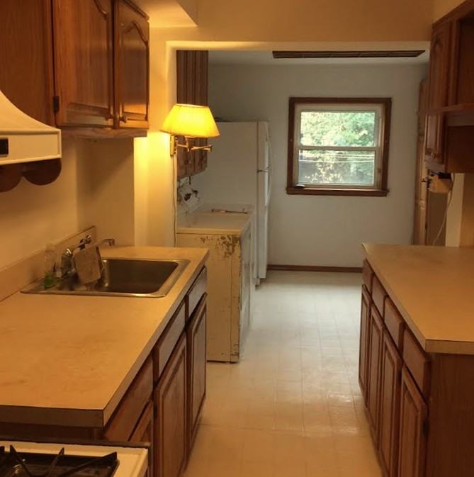 1118 Curry St - Photo 2 of 12