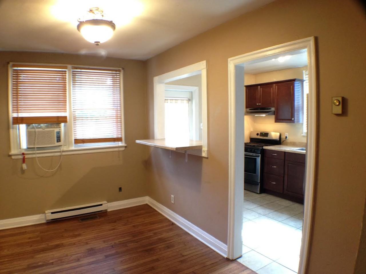 7404 Yorktown Dr - Photo 3 of 8