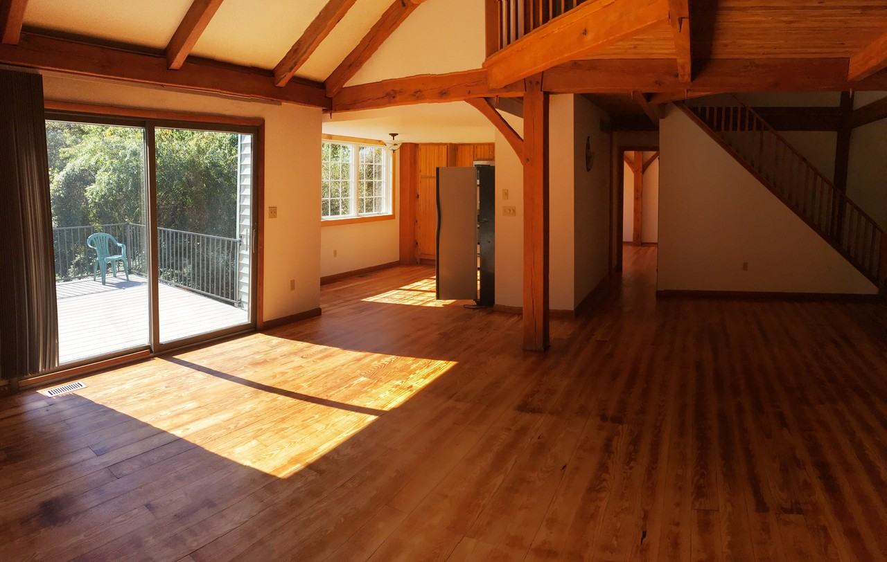 2 Hunters Run - Photo 3 of 45