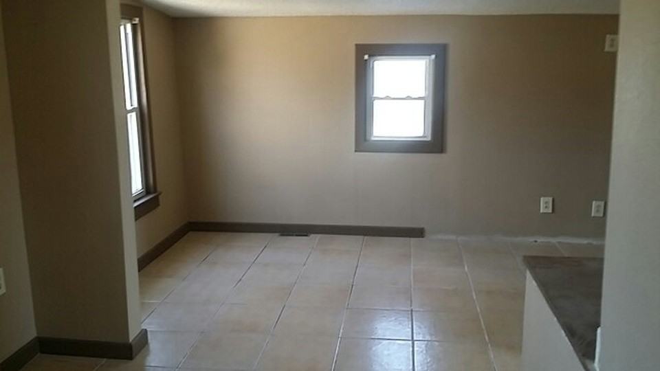 4031 Spruce Ave - Photo 2 of 33