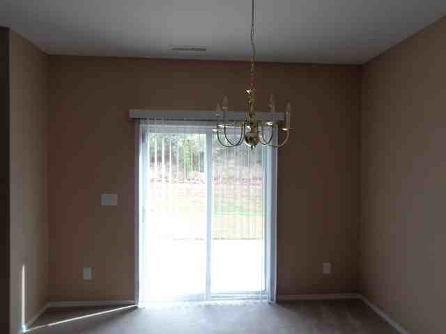 1022 Black Oak Dr - Photo 3 of 9