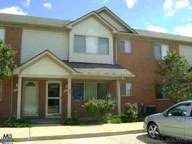 21078 Flora St - Photo 2 of 19