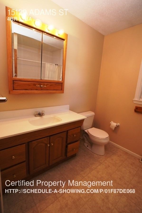 15129 Adams St - Photo 3 of 20