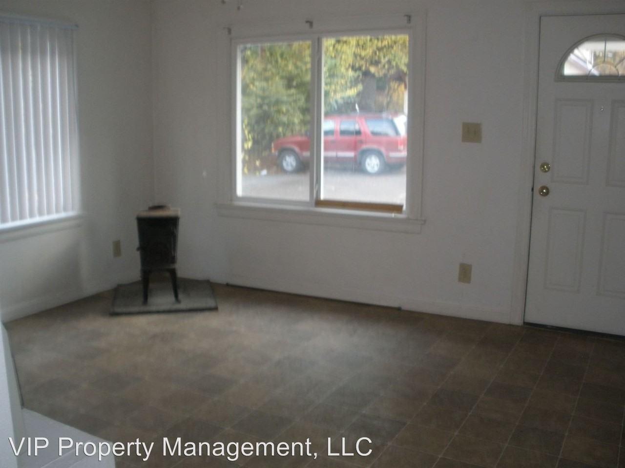 710 N Howard St - Photo 3 of 12