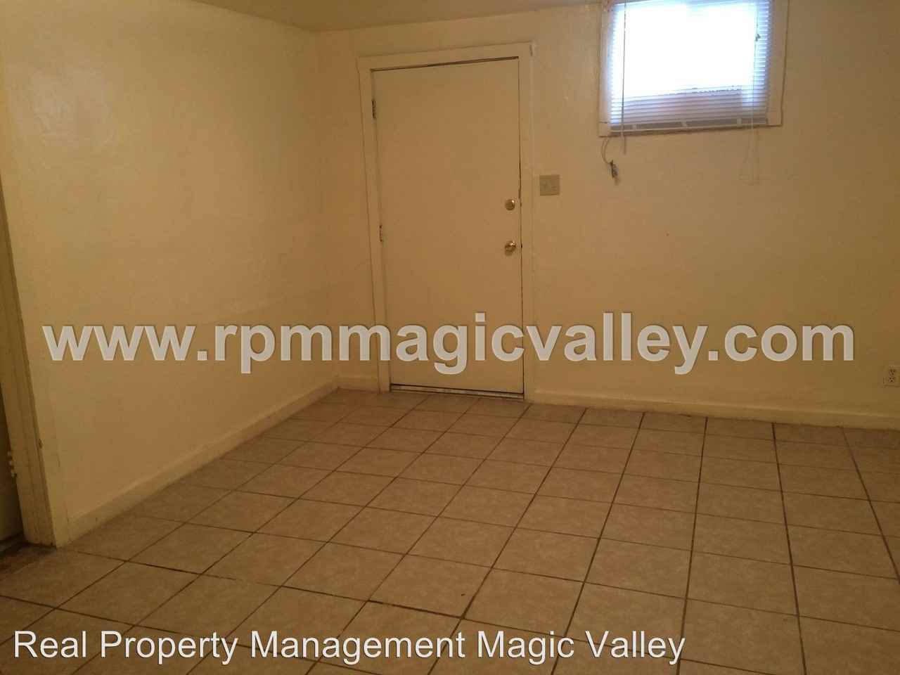 Idaho Street East - Photo 2 of 8