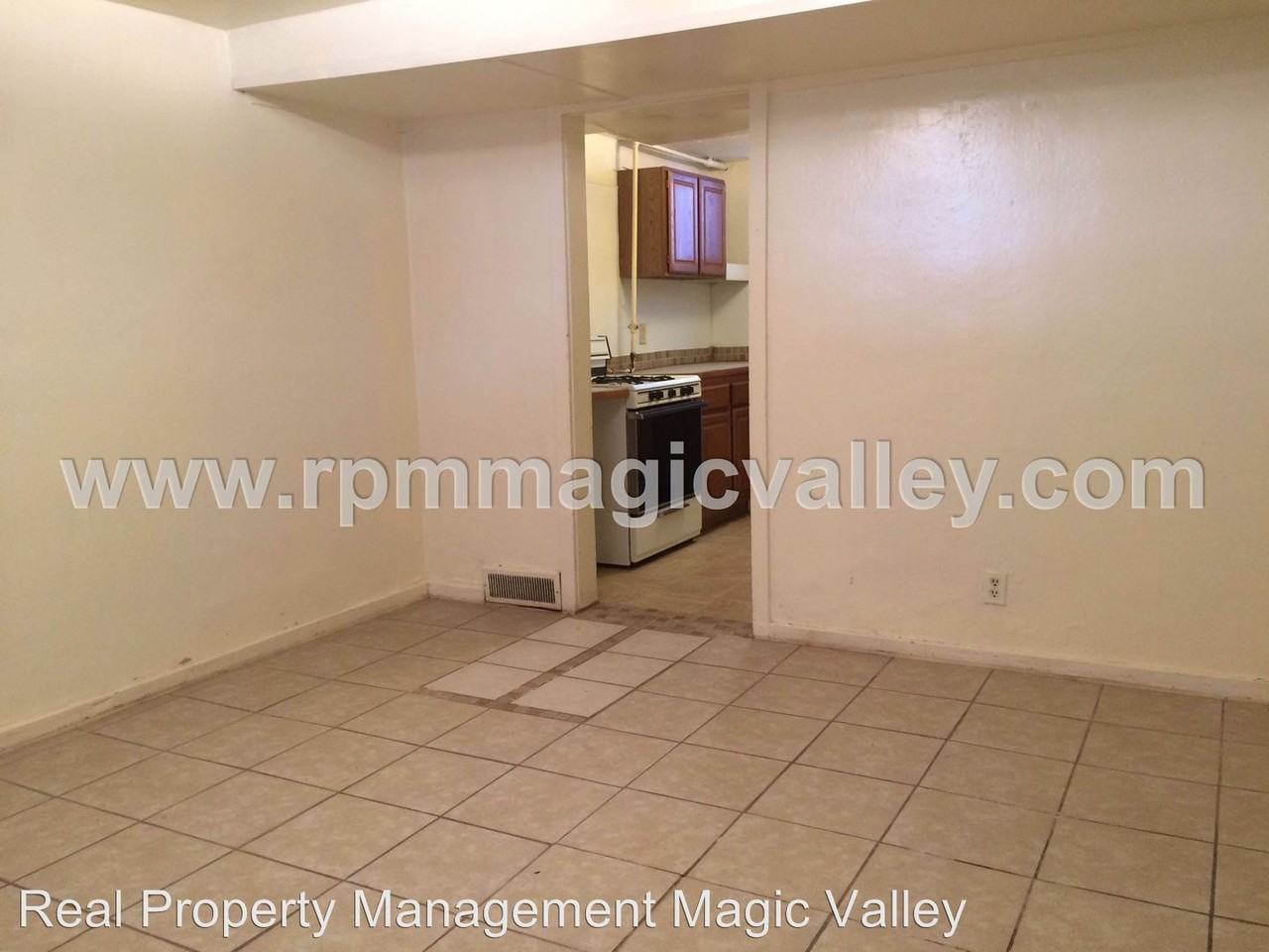 Idaho Street East - Photo 3 of 8