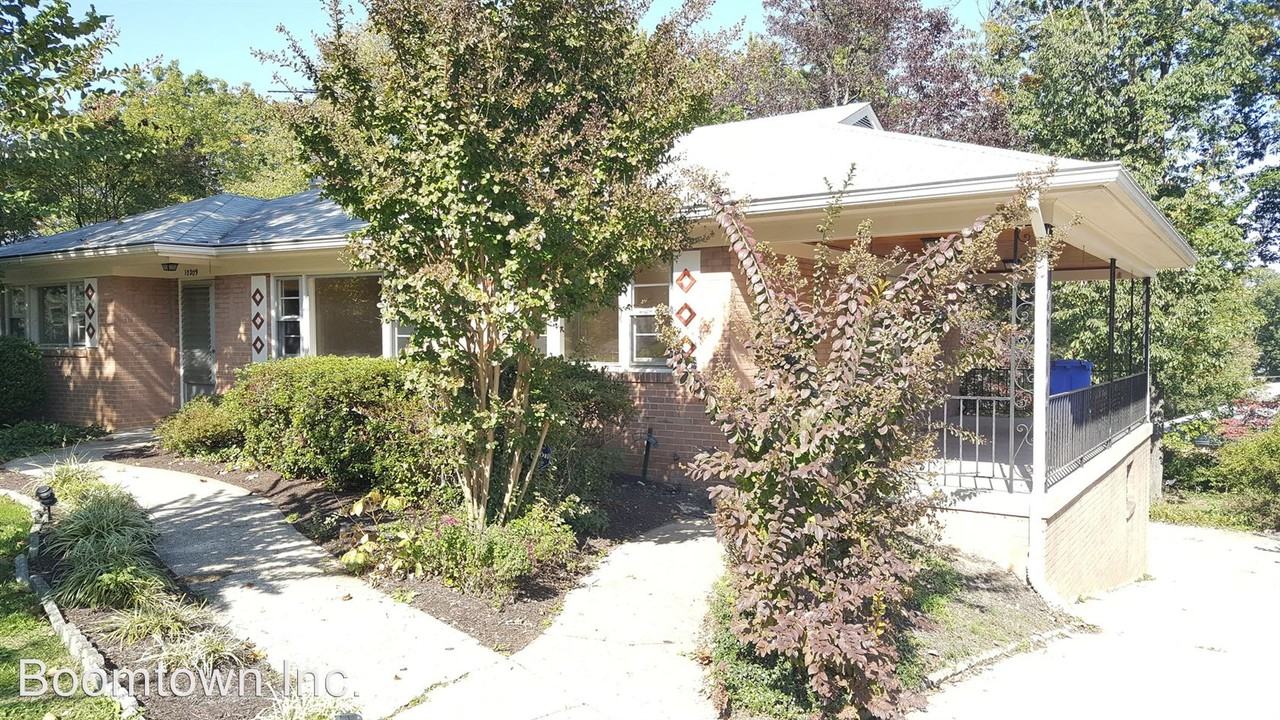 10209 Green Forest Dr - Photo 3 of 38