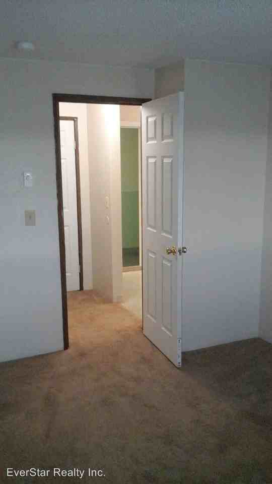 1300 N. 24th Avenue - Photo 3 of 8