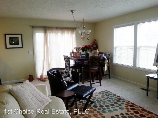 121 W Webb Dr - Photo 2 of 13