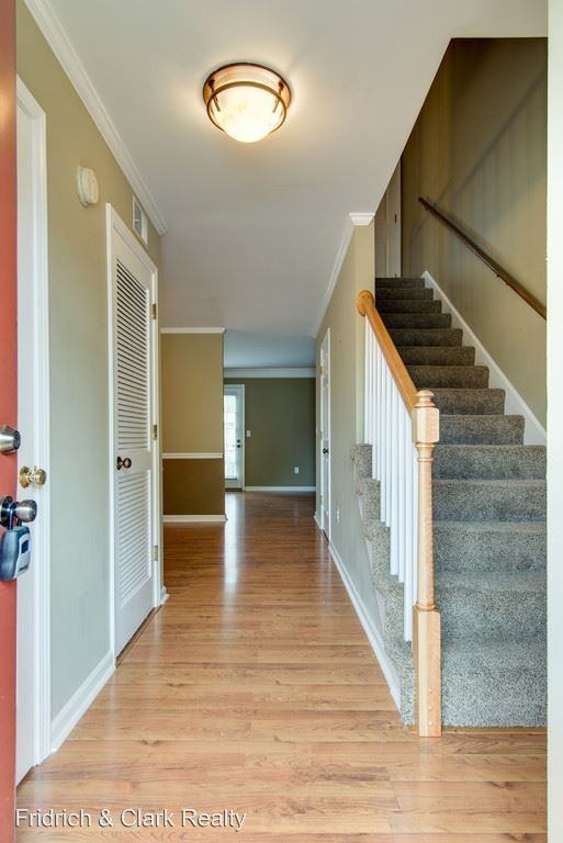 213 Westfield Dr - Photo 3 of 35