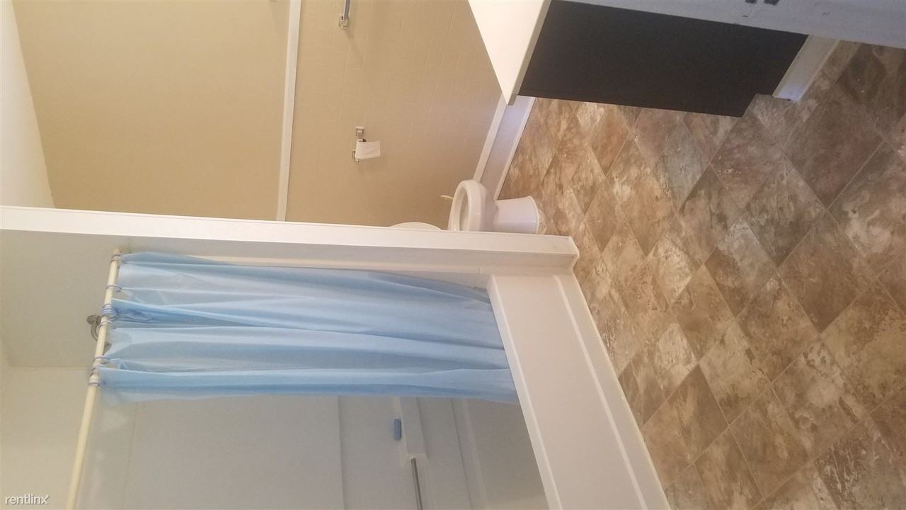 1603 Yale Ave NW - Photo 2 of 9