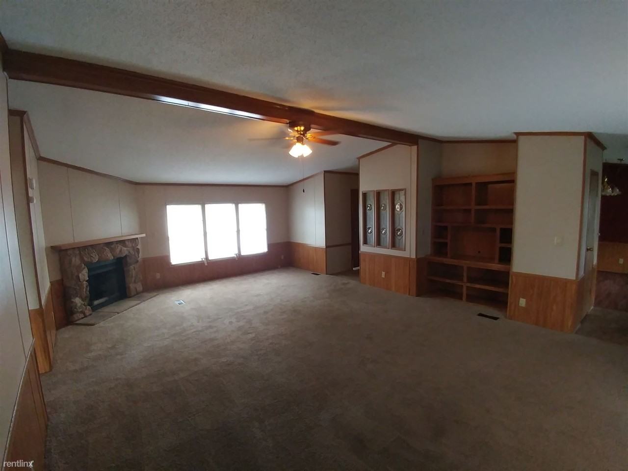 86 Berry Ln - Photo 3 of 10