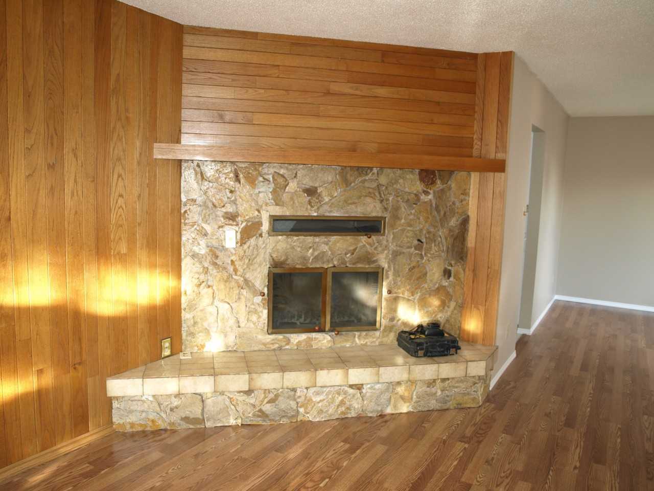 98 Granville Crescent - Photo 3 of 8