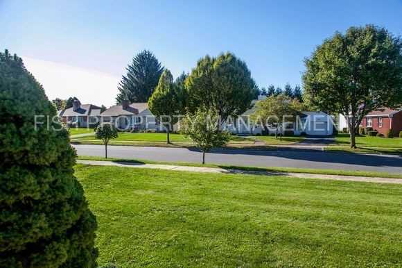 1510 Lafayette Pkwy - Photo 3 of 32