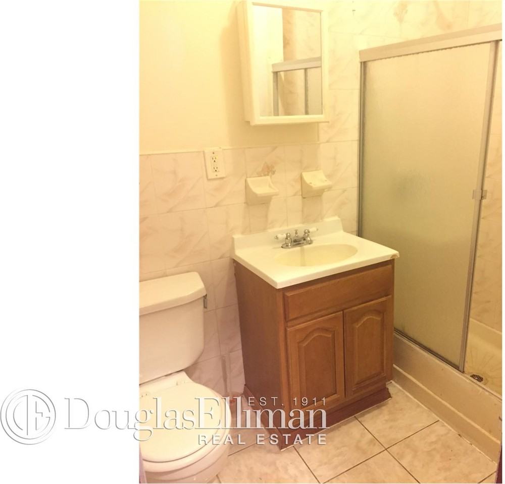 1333 Chisholm St #1 - Photo 2 of 10