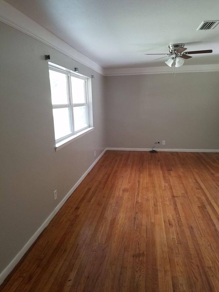 405 Vine St - Photo 2 of 14