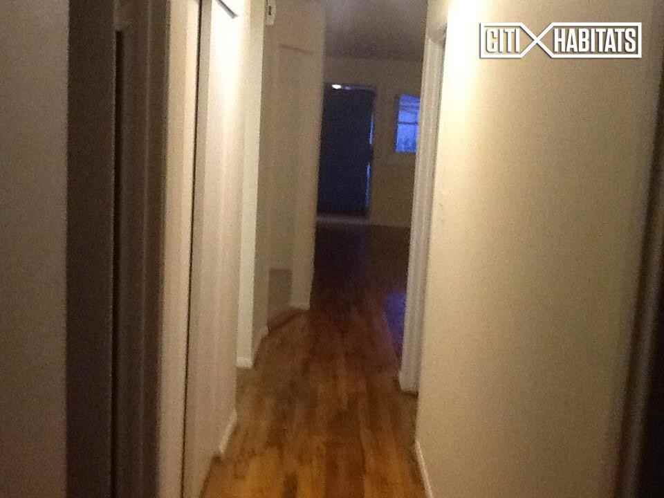 32 Woodcrest Rd #2 - Photo 2 of 6