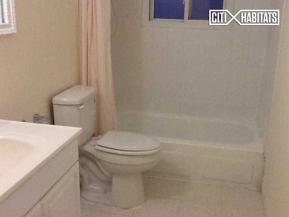 32 Woodcrest Rd #2 - Photo 3 of 6