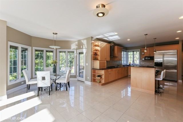 6919 Fieldstone Dr - Photo 3 of 10