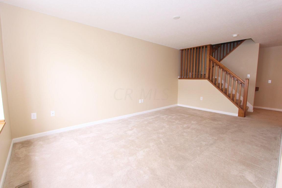 5960 Thunder Gulch Dr - Photo 3 of 14