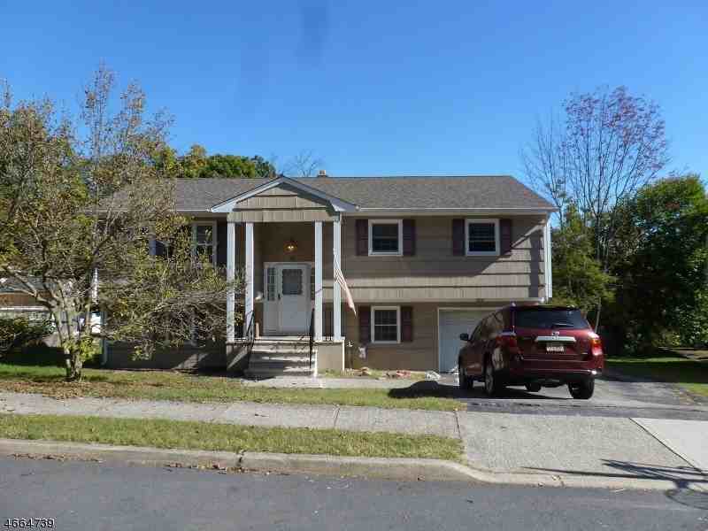 10 Cedar St - Photo 2 of 8