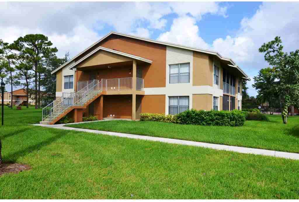 Serrano - Photo 3 of 19