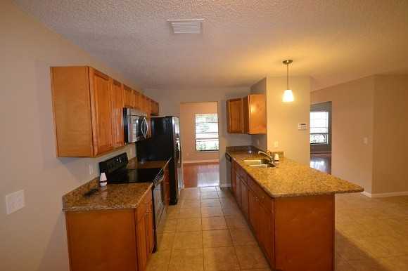 4704 Fox Hunt Dr - Photo 3 of 6